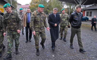 01 Pozvání náčelníka Generálního štábu AČR genpor. Josefa Bečváře do Přáslavic přijal vicepremiér a ministr financí Andrej Babiš