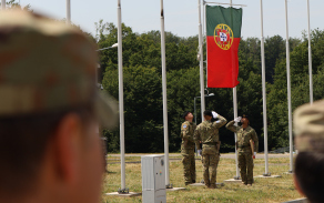 Vyvěšení portugalské vlajky 5. ÚU MN BG SVK