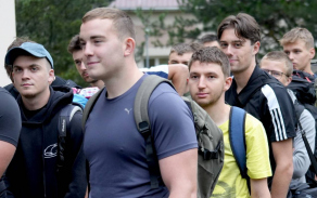 Dobrovolné vojenské cvičení pro středoškoláky 2025