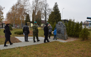 10._ucteni_pamatky_vojaku_padlych_v_zahranicnich_misich.jpg