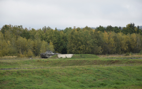 BVP-2 v palebném postavení